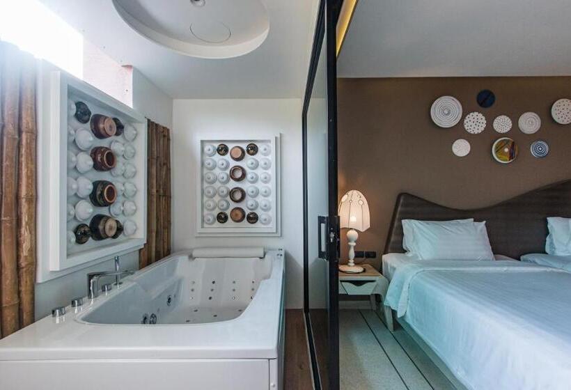 ホテル Rachabhura