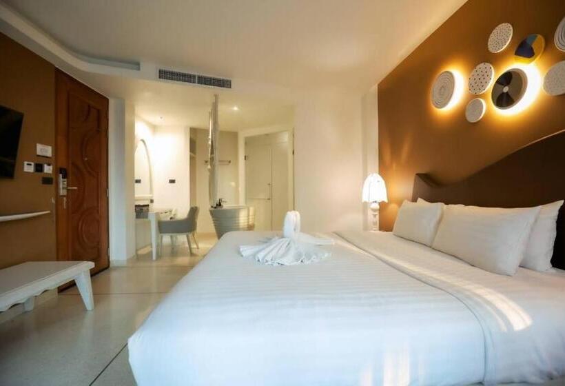 ホテル Rachabhura