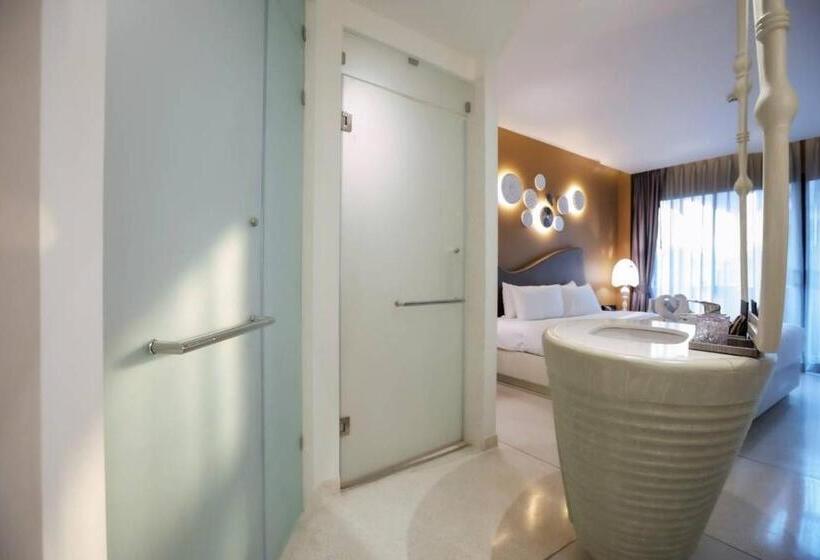 ホテル Rachabhura