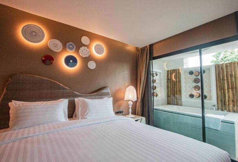 ホテル Rachabhura