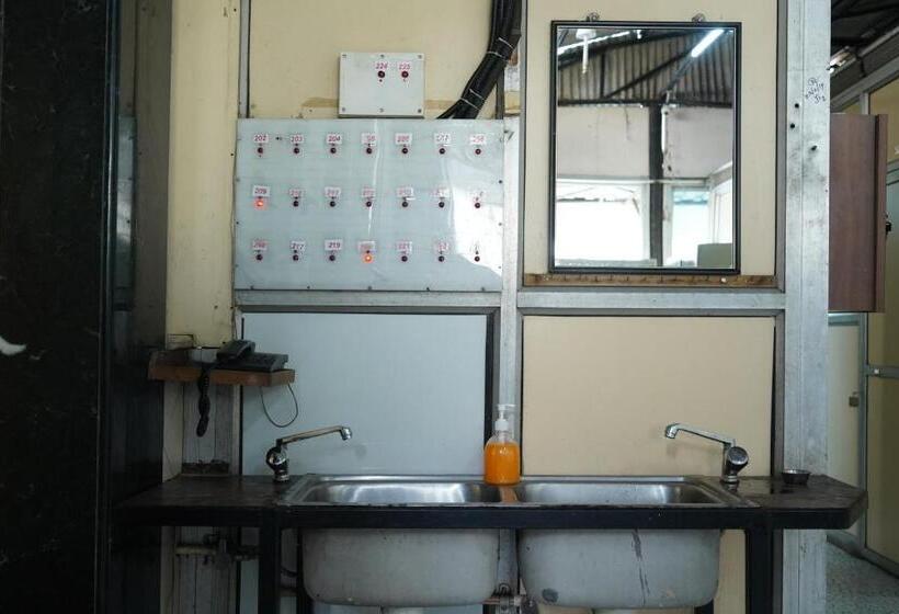 酒店 Sharda Residency