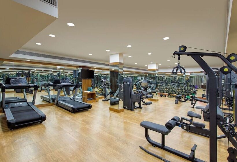 Hotel Sobit Sarovar Portico