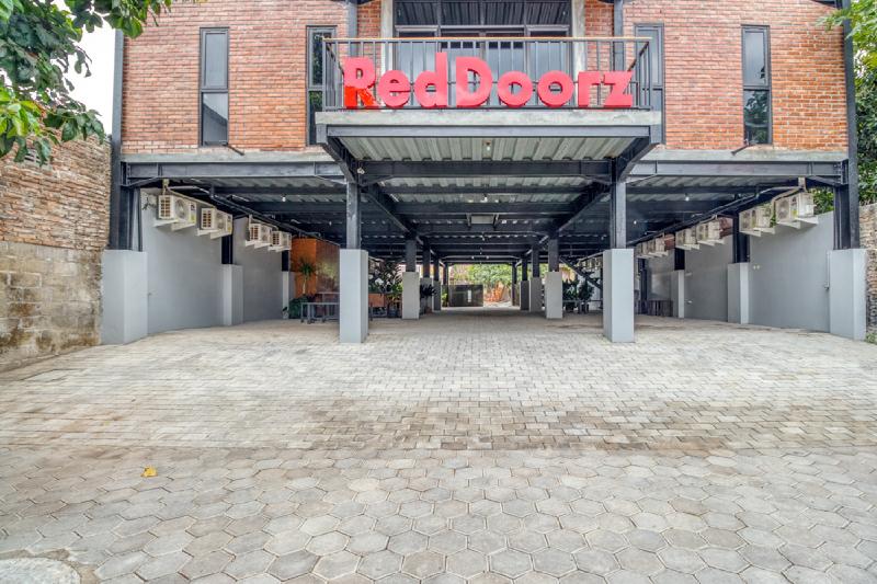 膳宿费 Reddoorz Syariah @ Babadan Baru Jakal