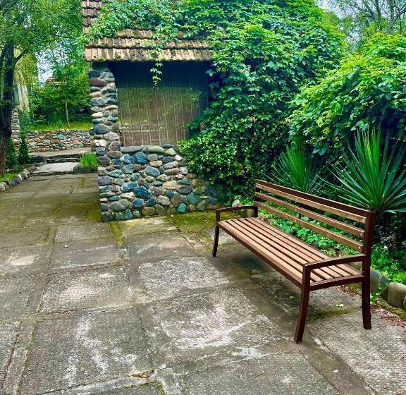 مبيت وإفطار Ojakh Resort