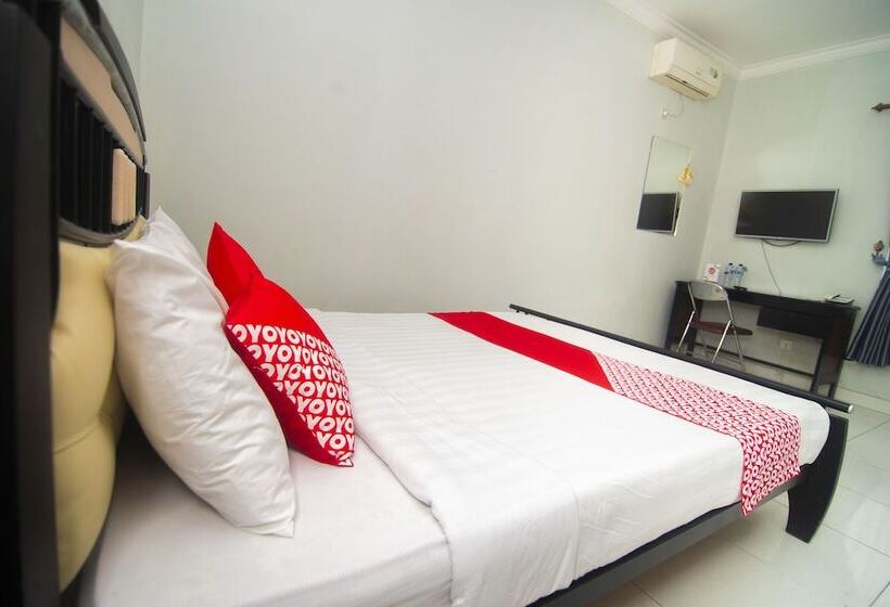 Collection O 1401 Hotel Mayanearketapang Satu Beach