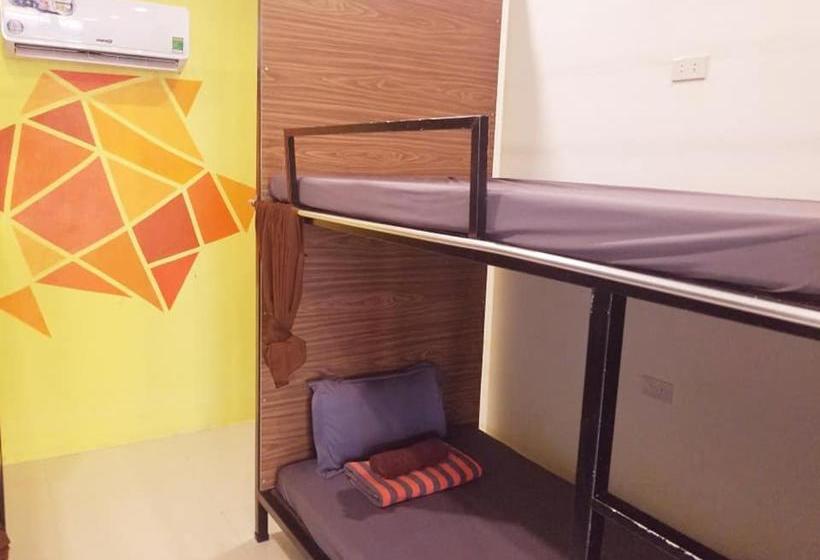 هتل کپسول Codohomestay