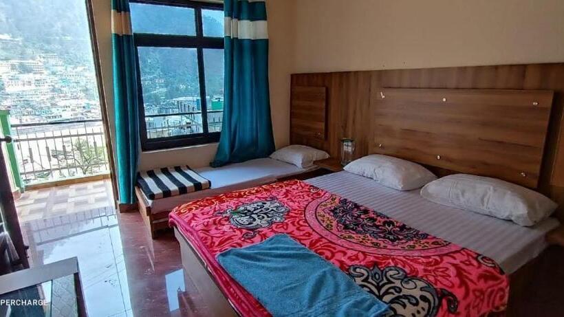 Отель Himalayan Inn