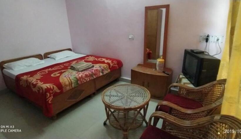 Отель Himalayan Inn