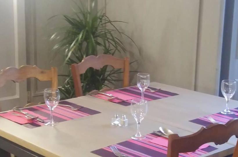 호텔 Hôtel Restaurant Du Pont D Abense