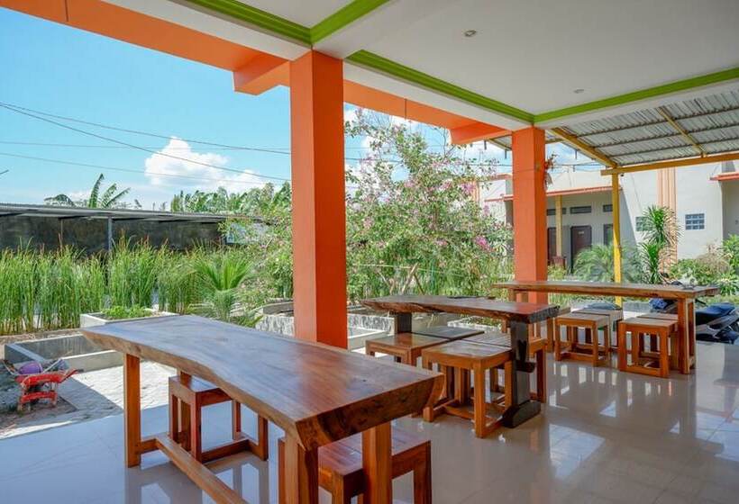 膳宿费 Reddoorz Near Taman Makam Pahlawan Tatura