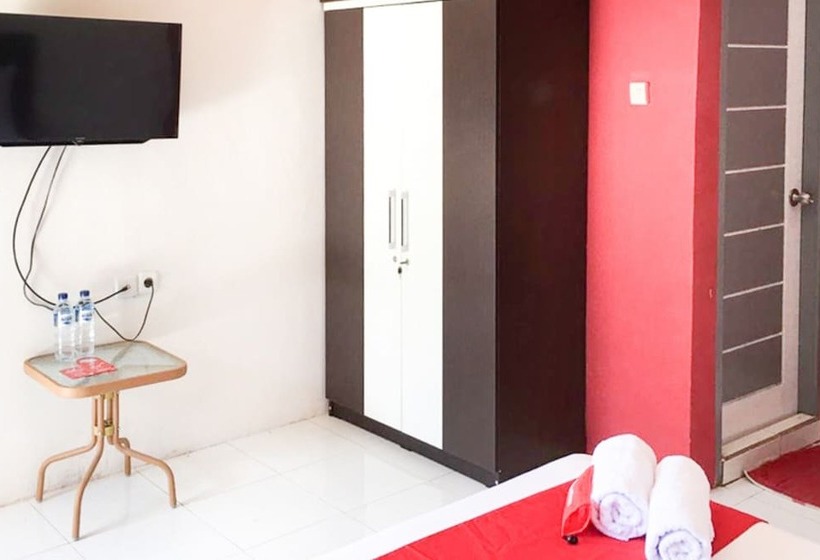 פנסיון Reddoorz @ Simpang Lima Jupiter