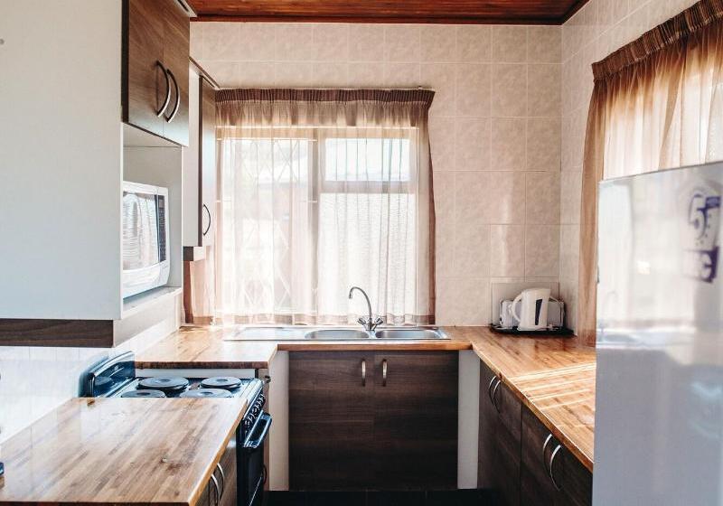 Port Edward Holiday Resort