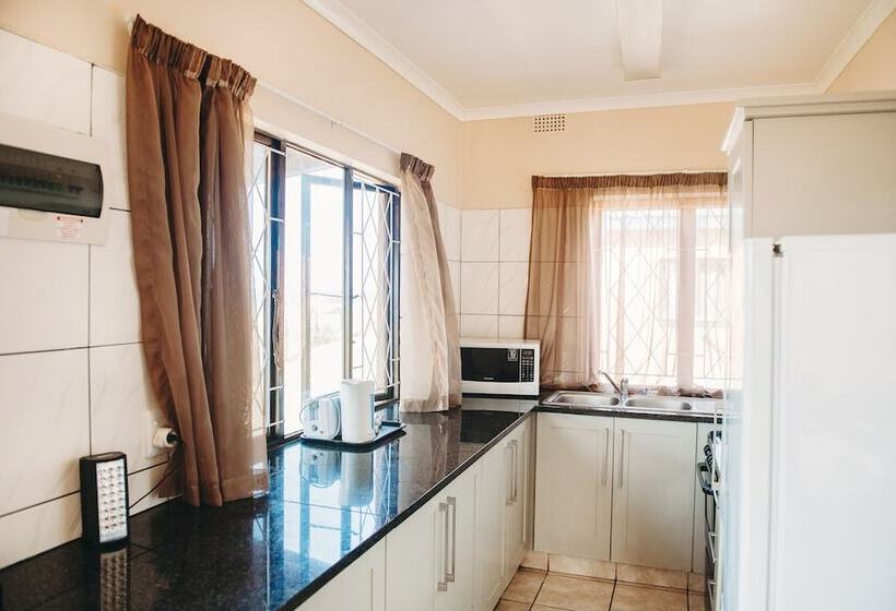 Port Edward Holiday Resort