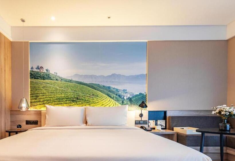 Atour Hotel Wuhan Tianhe Airport Tenglong Avenue Subway Station