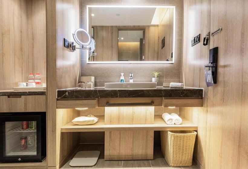 Atour Hotel Wuhan Tianhe Airport Tenglong Avenue Subway Station