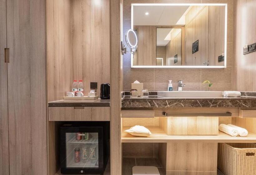 Atour Hotel Wuhan Tianhe Airport Tenglong Avenue Subway Station