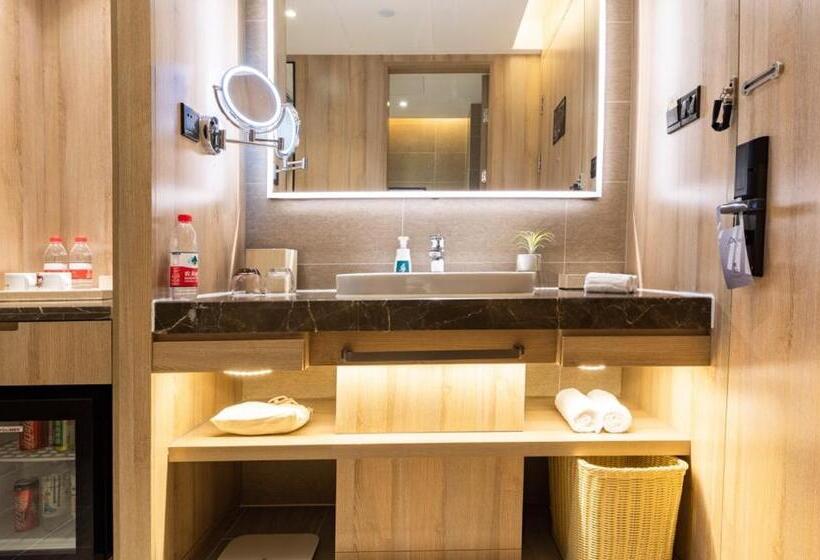 Atour Hotel Wuhan Tianhe Airport Tenglong Avenue Subway Station