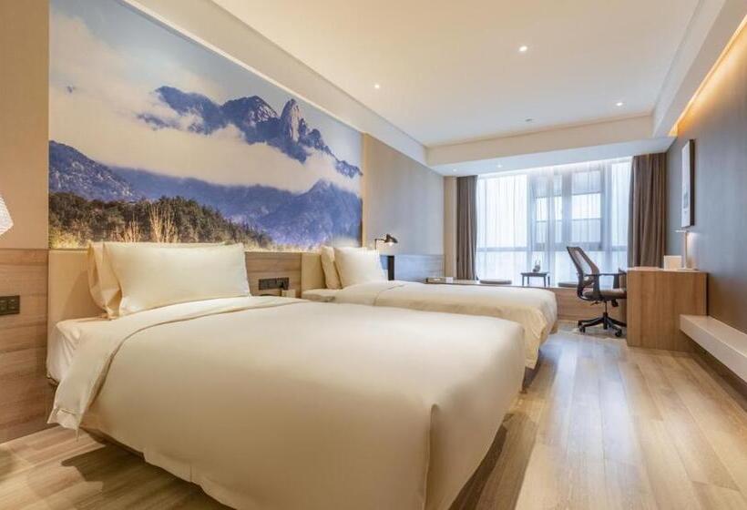 Atour Hotel Wuhan Tianhe Airport Tenglong Avenue Subway Station