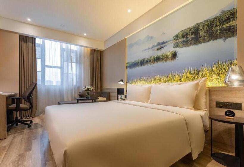 Atour Hotel Wuhan Tianhe Airport Tenglong Avenue Subway Station