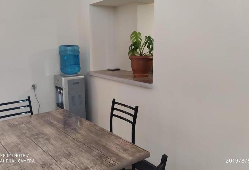 בית מלון כפרי Asour