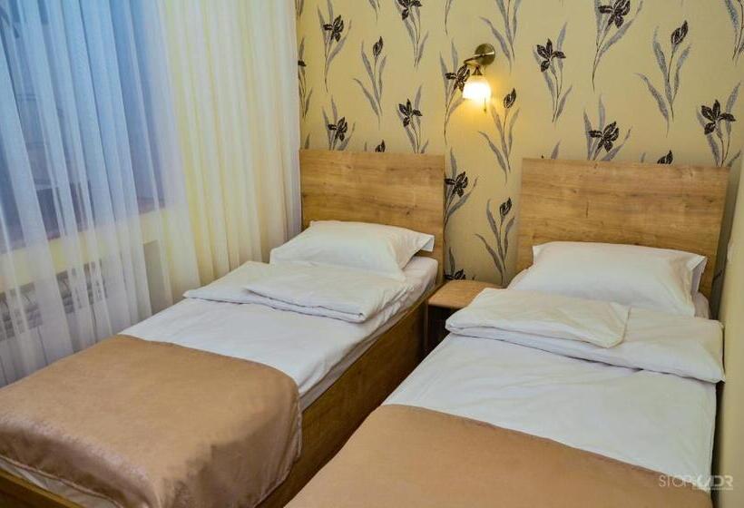 בית מלון כפרי Asour