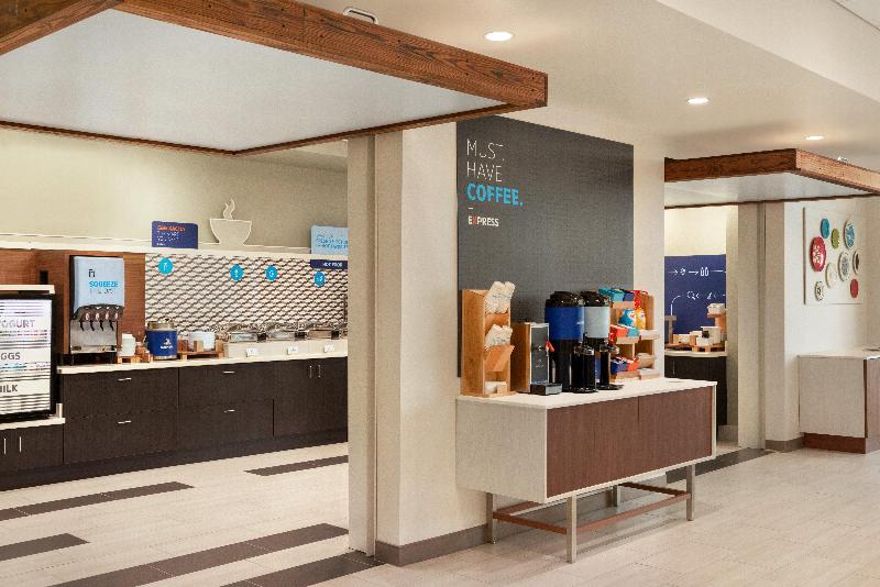 فندق Holiday Inn Express & Suites   Beaver Dam, An Ihg