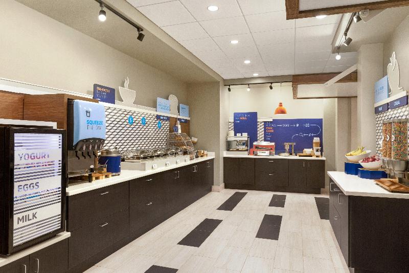 فندق Holiday Inn Express & Suites   Beaver Dam, An Ihg