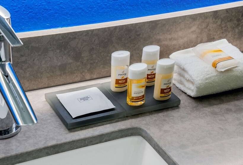 Отель La Quinta Inn & Suites Katy Mills By Wyndham Katy