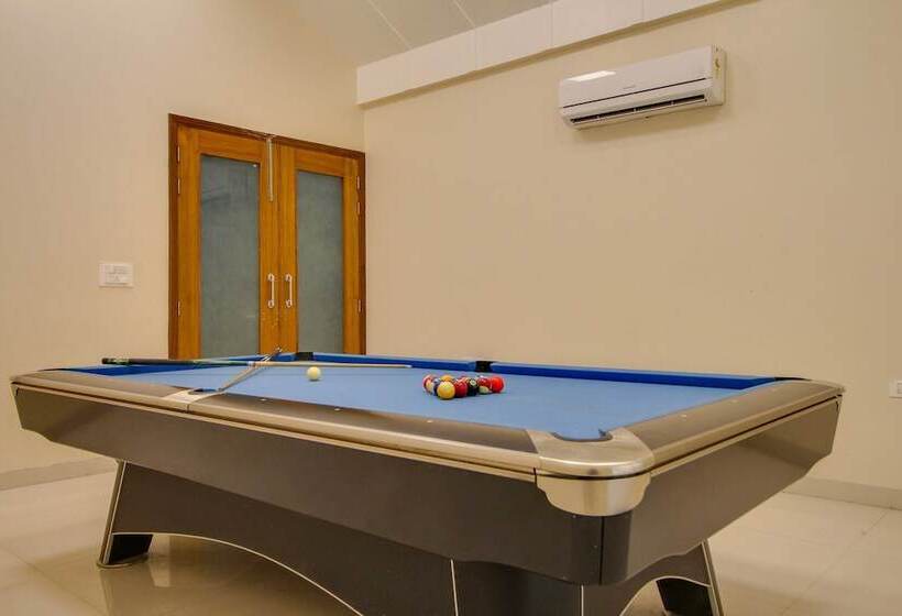 בית מלון כפרי Maulik Mansion Resort