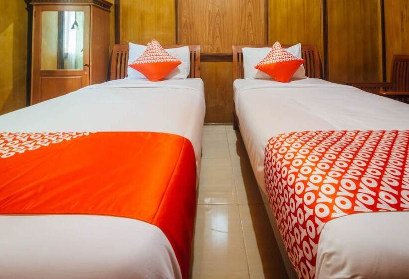 호텔 Oyo 1300 Crecia Residence