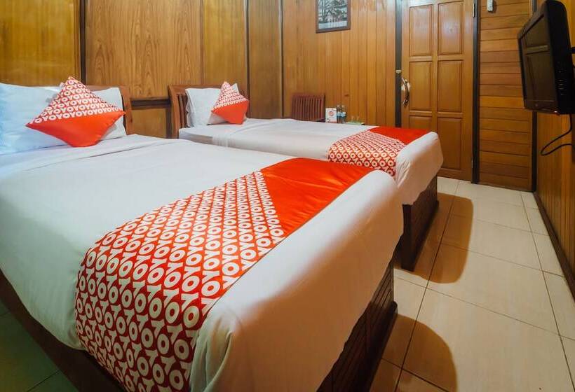 호텔 Oyo 1300 Crecia Residence