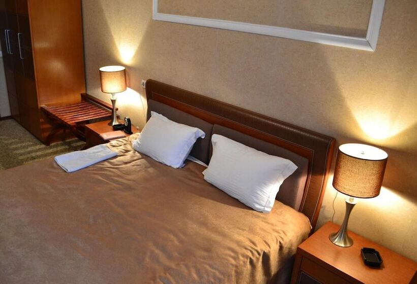 هتل Remi Khudjant