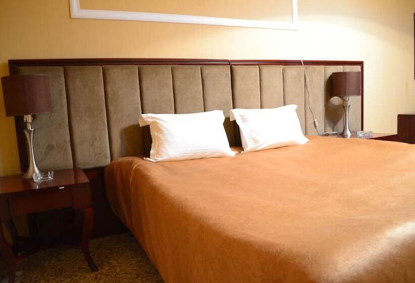 هتل Remi Khudjant