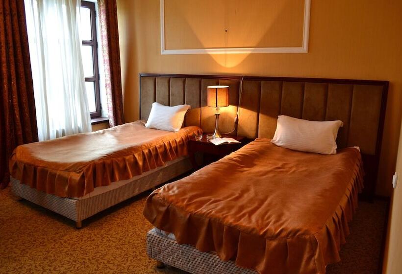 هتل Remi Khudjant