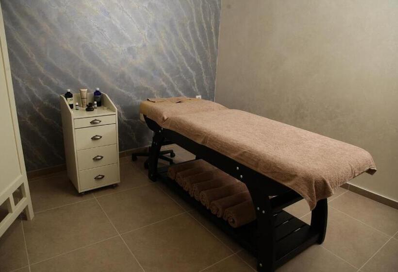 هتل Sky Gevgelija