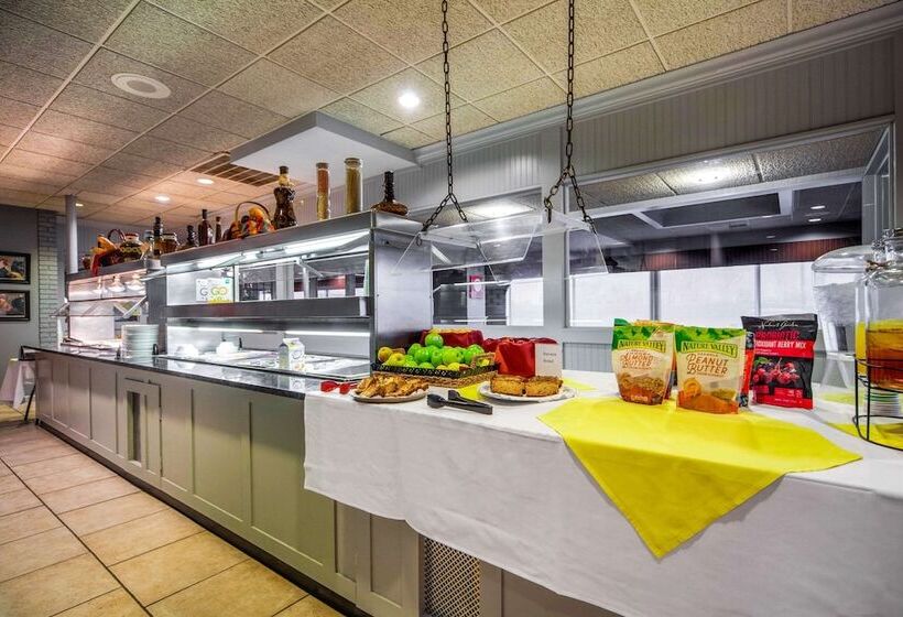 בית מלון כפרי Suburban Studios I80 Grand Island