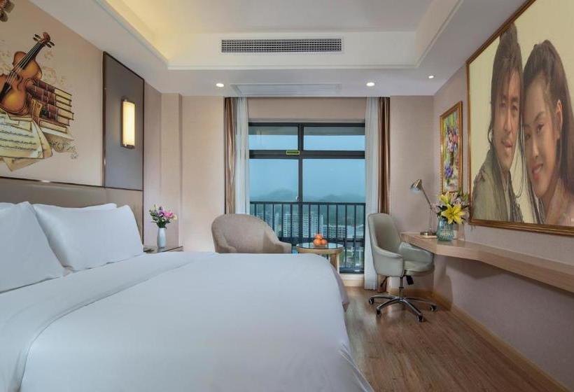 호텔 Vienna Nanning Xiangsi Lake University Town