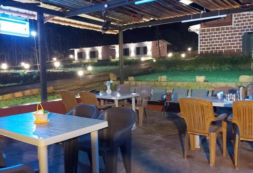 بنسيون Areca Farms