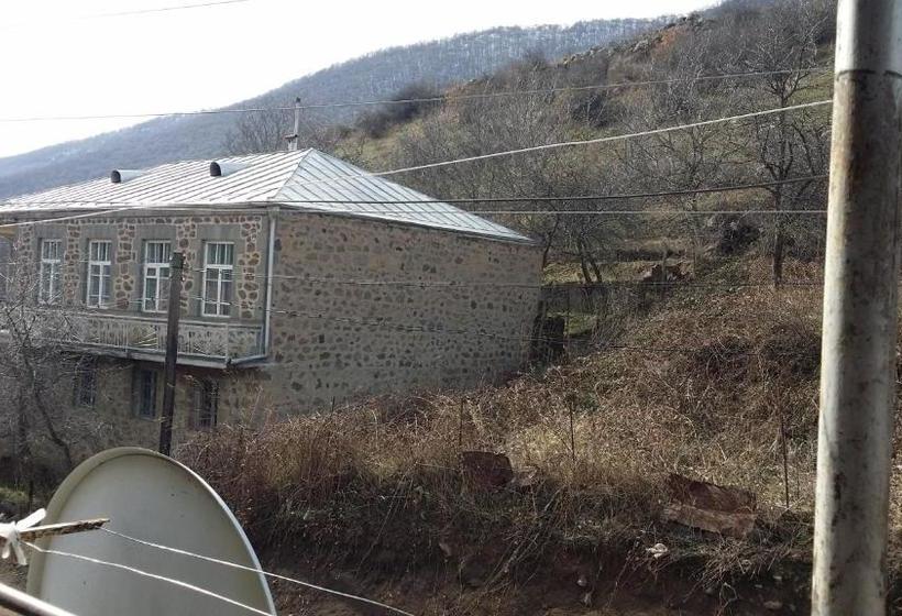 פנסיון Verishen Guest House B&b