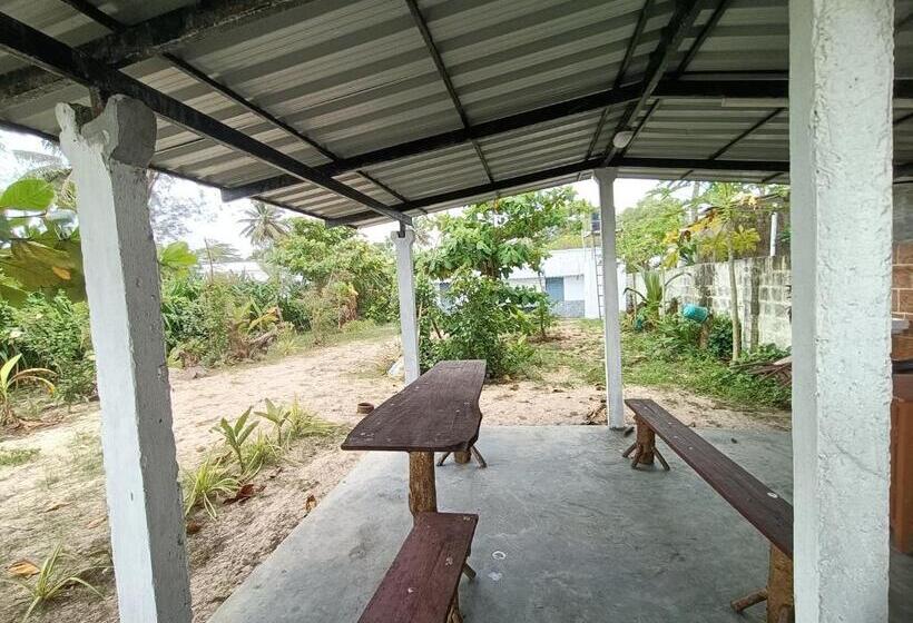 تختخواب و صبحانه Kadalamma Beach Homestay