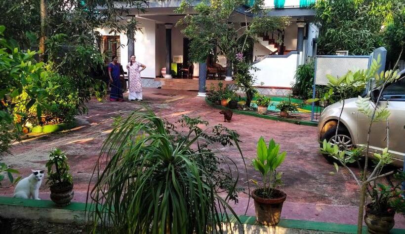 تختخواب و صبحانه Kadalamma Beach Homestay