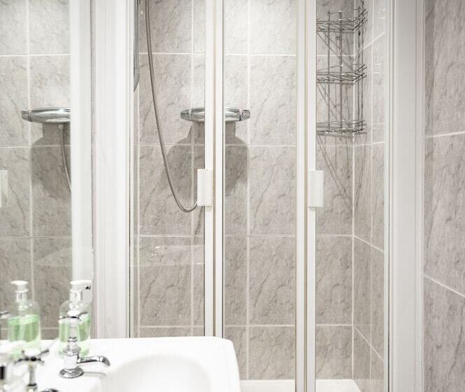 Отель Tyn Y Coed Inn