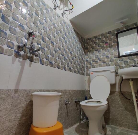 Отель Varah Square Guest House