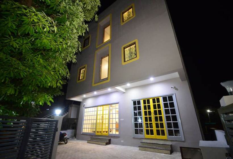 Отель Zen Rooms Alwar