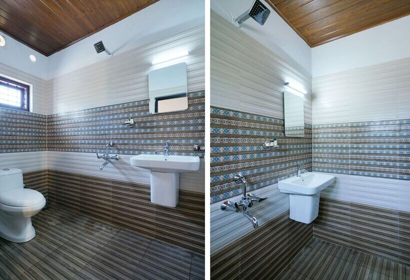 Пансион Capella Saas Calicut