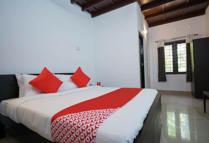 Пансион Capella Saas Calicut