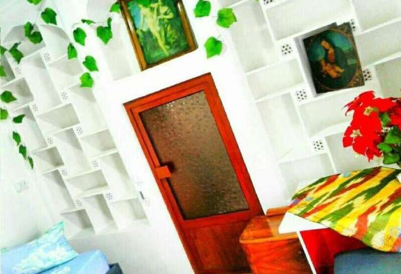 פנסיון History Guest House