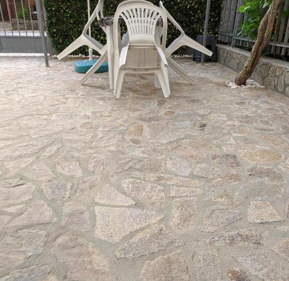 پانسیون Villa Ivanovi