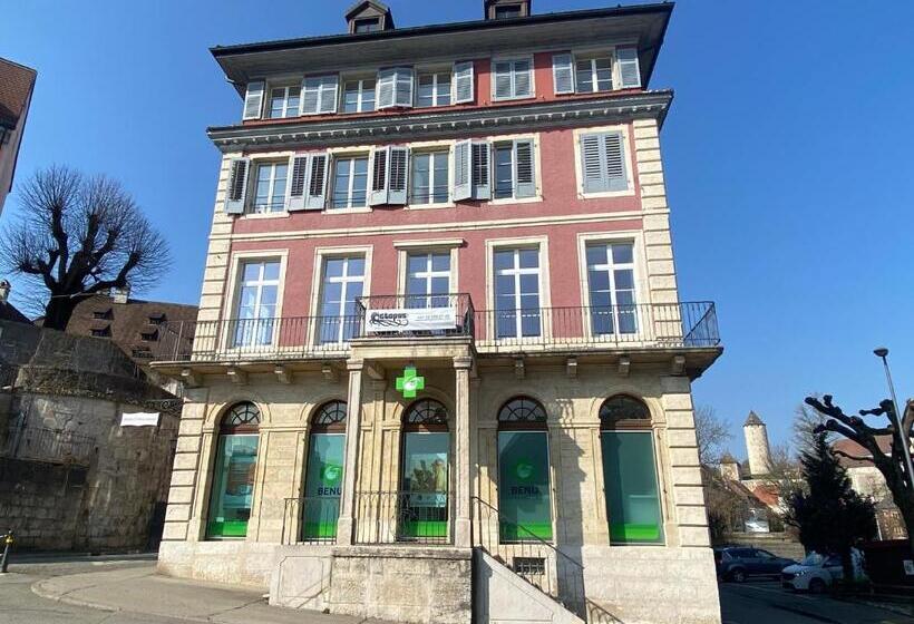 פנסיון The 5 Continents