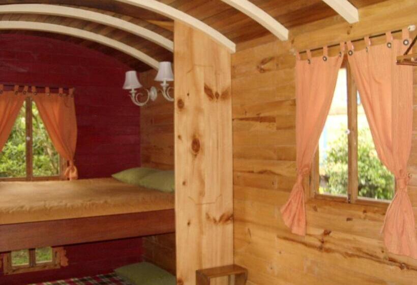 旅馆 Hosteria La Roulotte Mindo